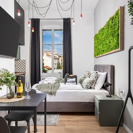 Apartments & Rooms One World Rijeka Eksteriør billede