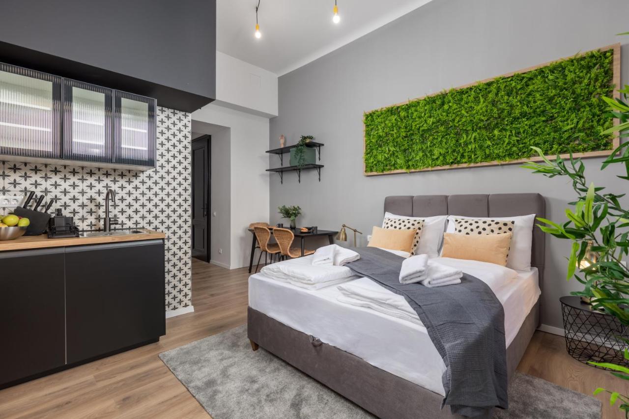 Apartments & Rooms One World Rijeka Eksteriør billede