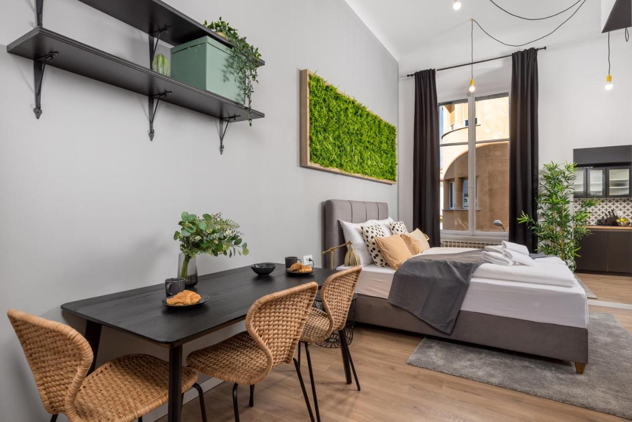 Apartments & Rooms One World Rijeka Eksteriør billede