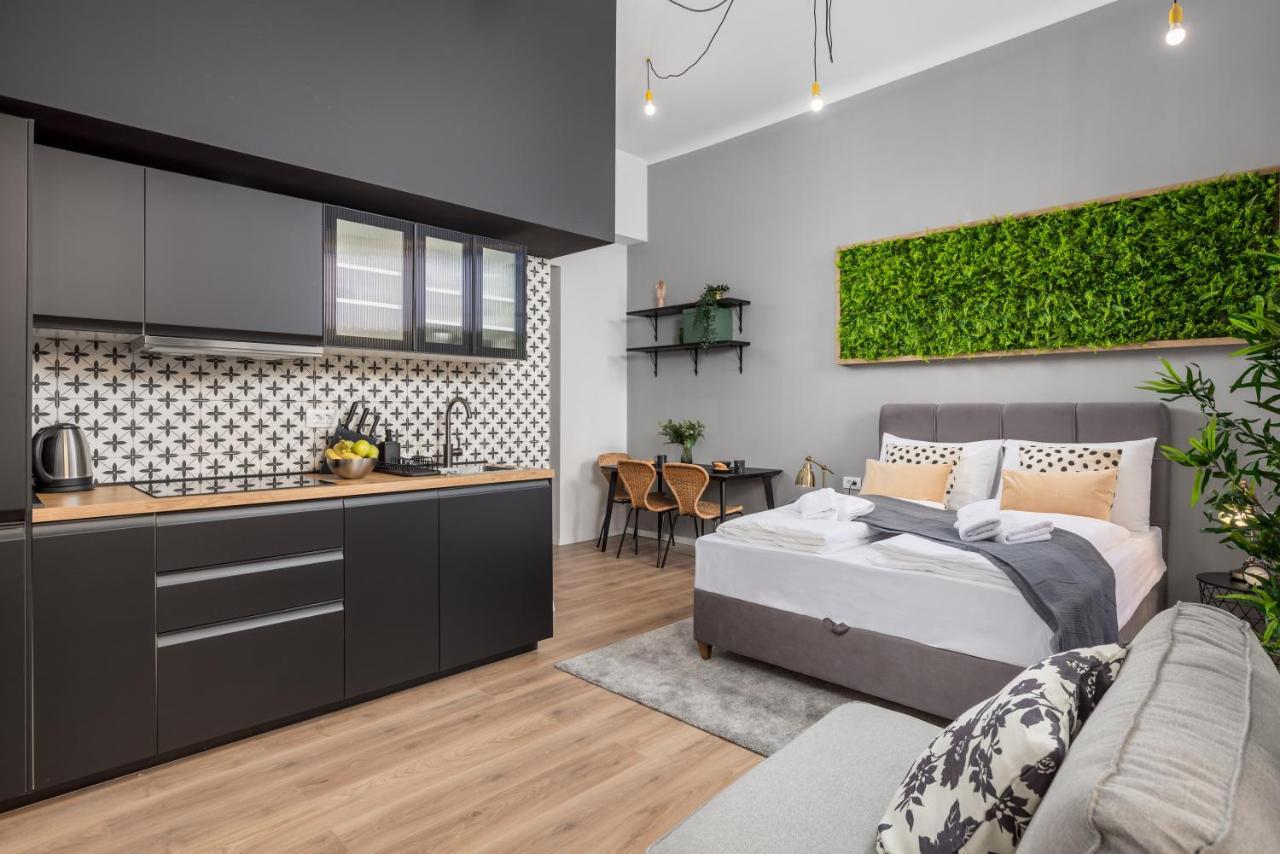 Apartments & Rooms One World Rijeka Eksteriør billede