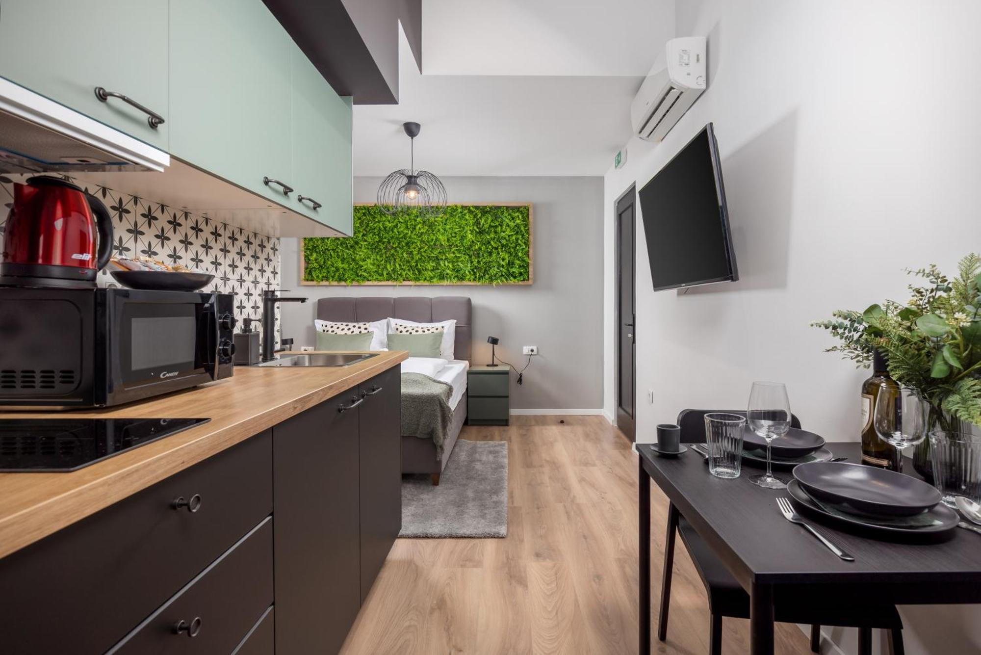 Apartments & Rooms One World Rijeka Eksteriør billede