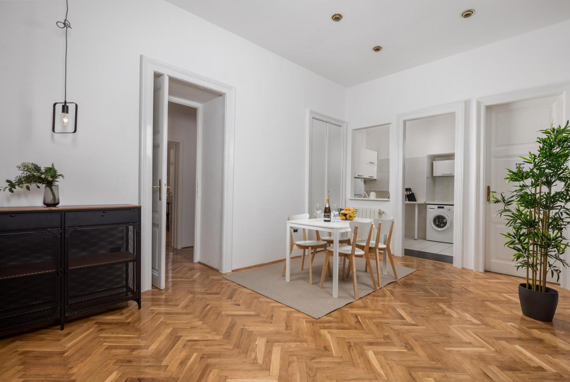 Apartments & Rooms One World Rijeka Eksteriør billede