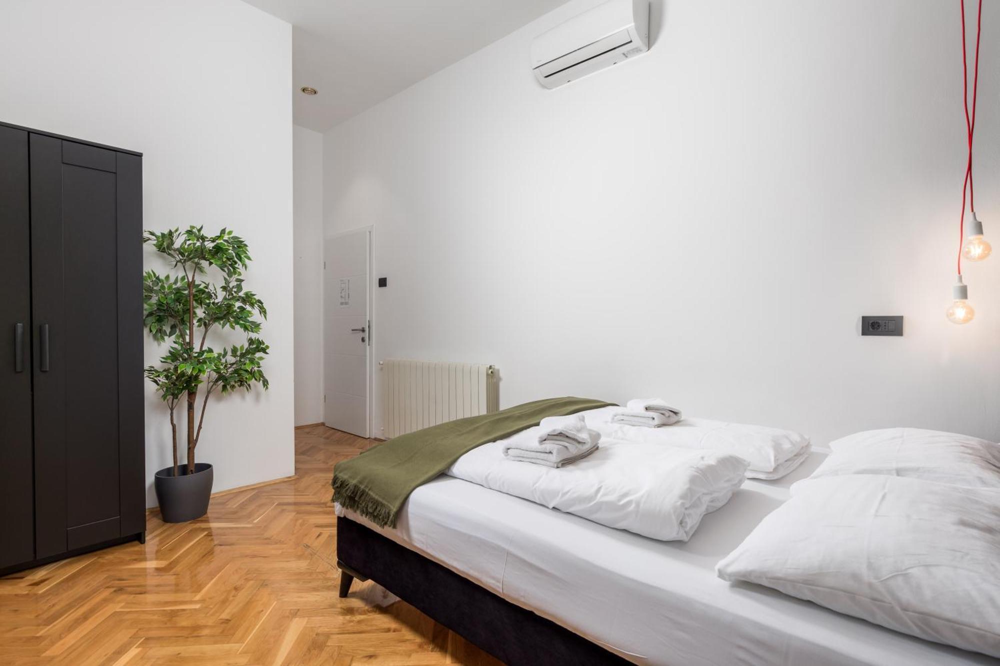Apartments & Rooms One World Rijeka Eksteriør billede
